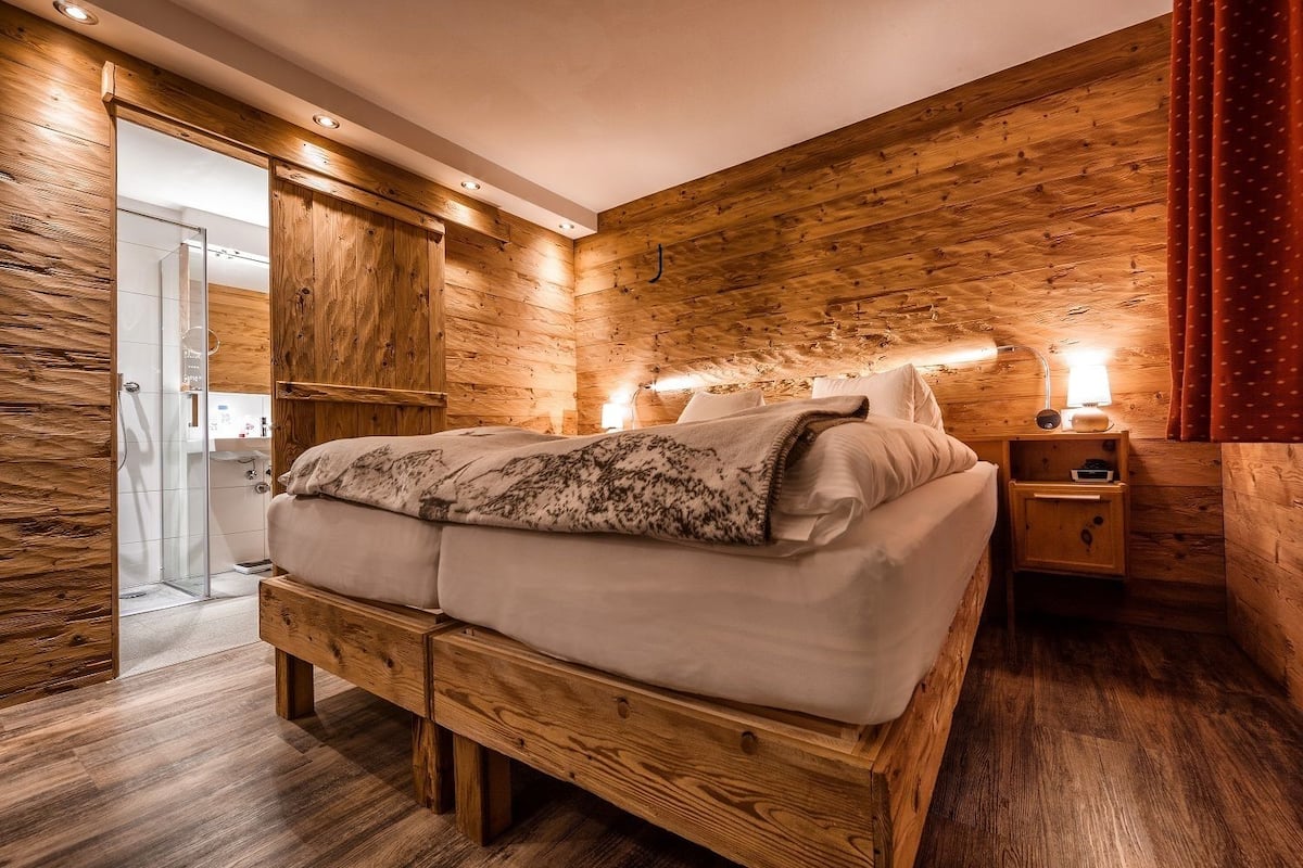 classic double room (alpinstyle) | premium bedding, pillow-top beds, in-room safe, desk