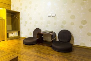 Superior Double Room, No Windows (some w/o bathtub)