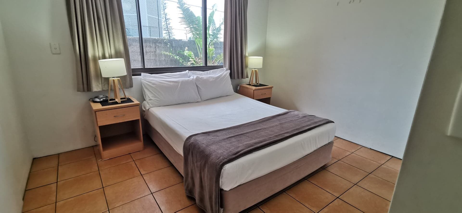 St Tropez Apartments — image 11