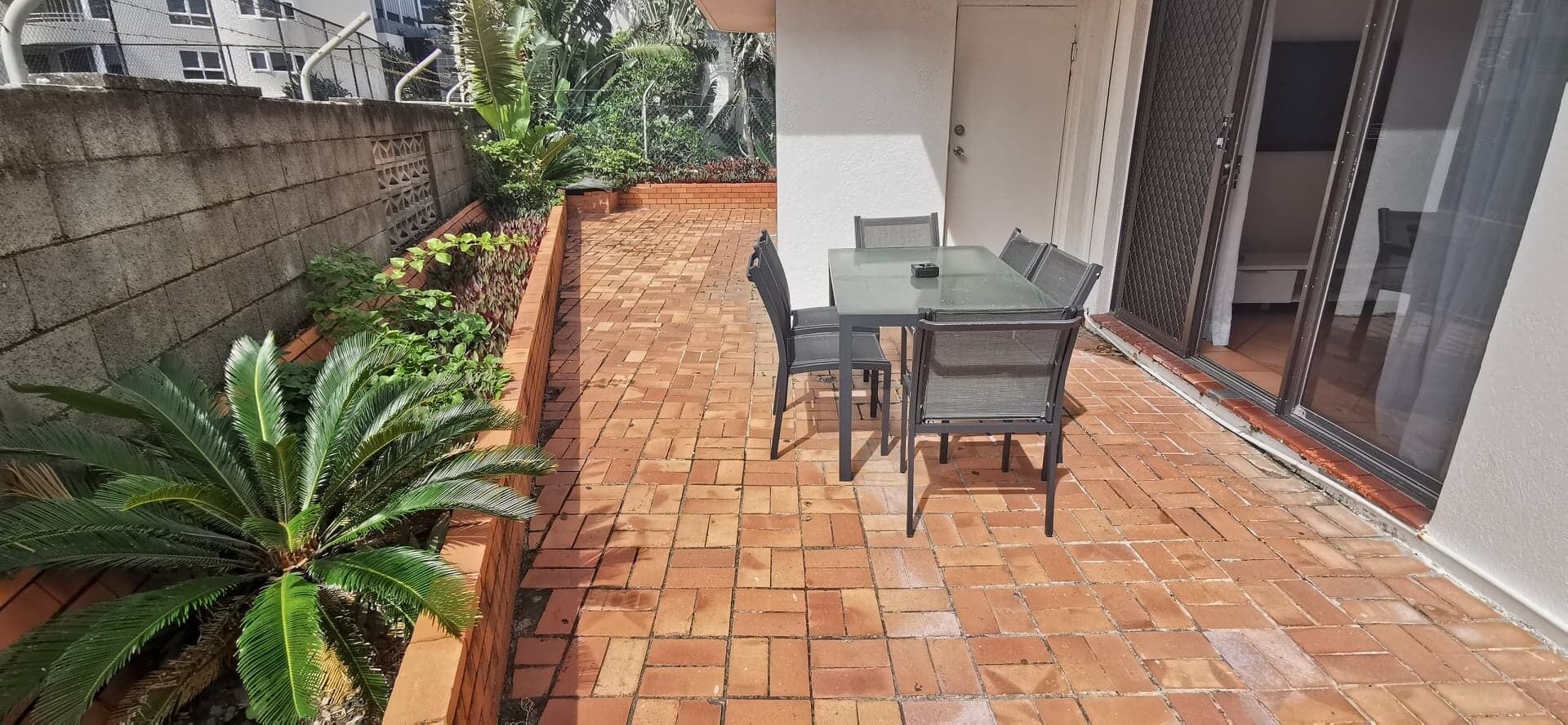 St Tropez Apartments — image 9