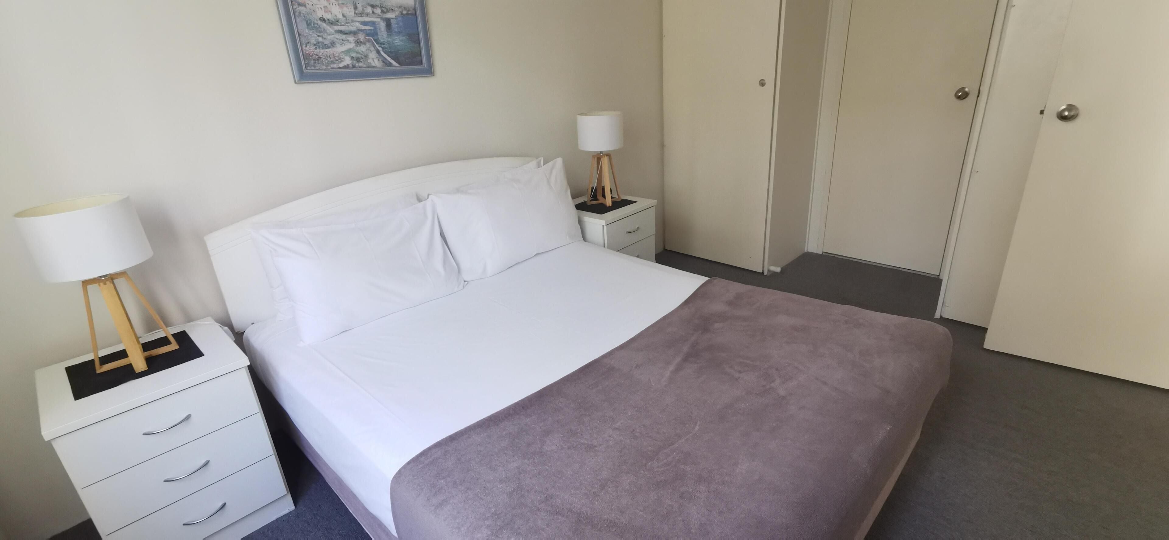 St Tropez Apartments — image 12
