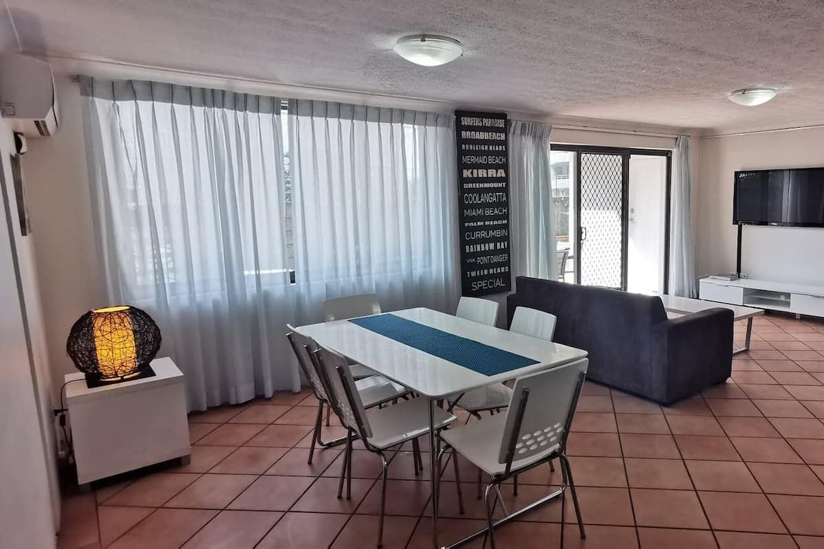 Apartment, 2 Bedrooms | Living area