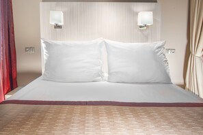 Family Room, 1 Queen Bed | Minibar, in-room safe, desk, soundproofing - Hotel Voyage (Prague)