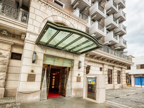Front of property - Hotel Blion Naha (Naha)
