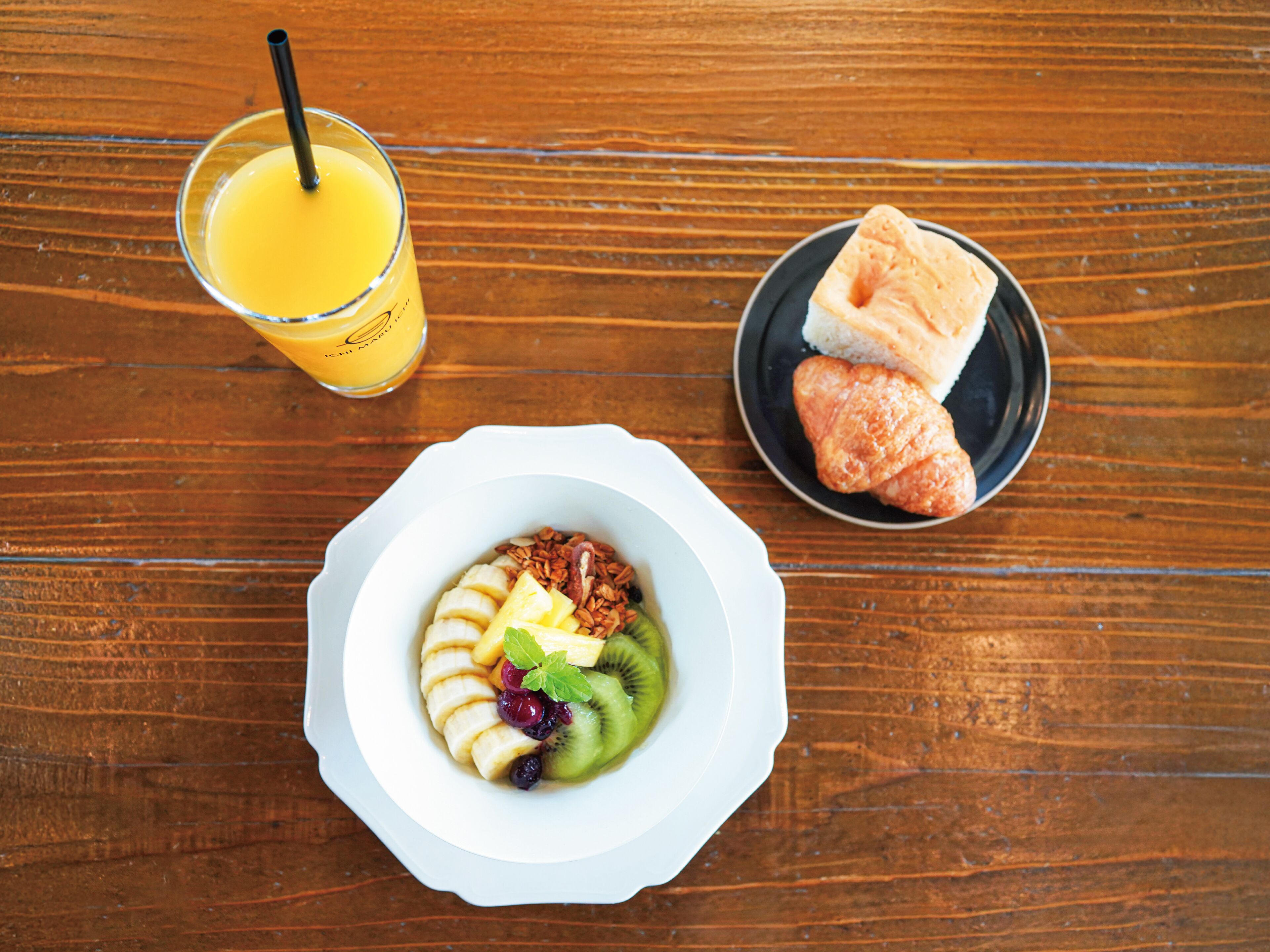 daily cooked-to-order breakfast (jpy 2200 per person)