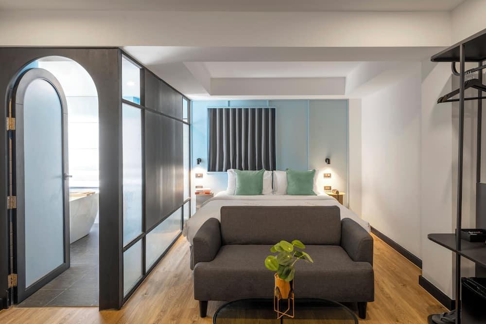 Myhotel CMYK Ratchada