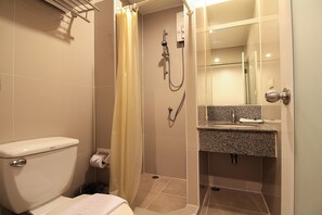 Bathroom - Ten Stars Hotel Pratunam (Bangkok)