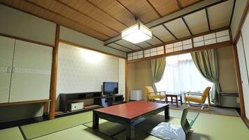 In-room safe, free WiFi