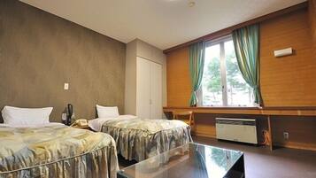 In-room safe, free WiFi