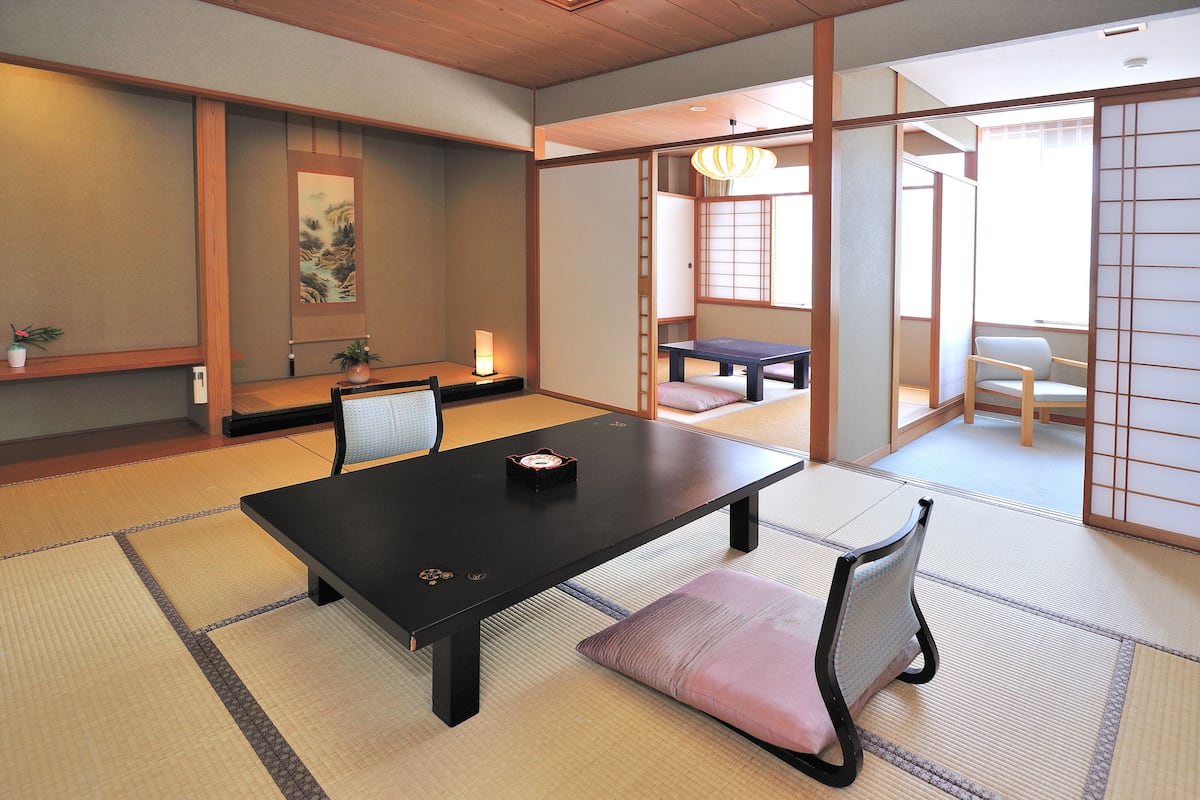 Quarto tradicional, vista para a montanha (Japanese Style) | Área de estar | TV LCD