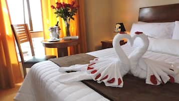 1 bedroom, hypo-allergenic bedding, in-room safe, desk