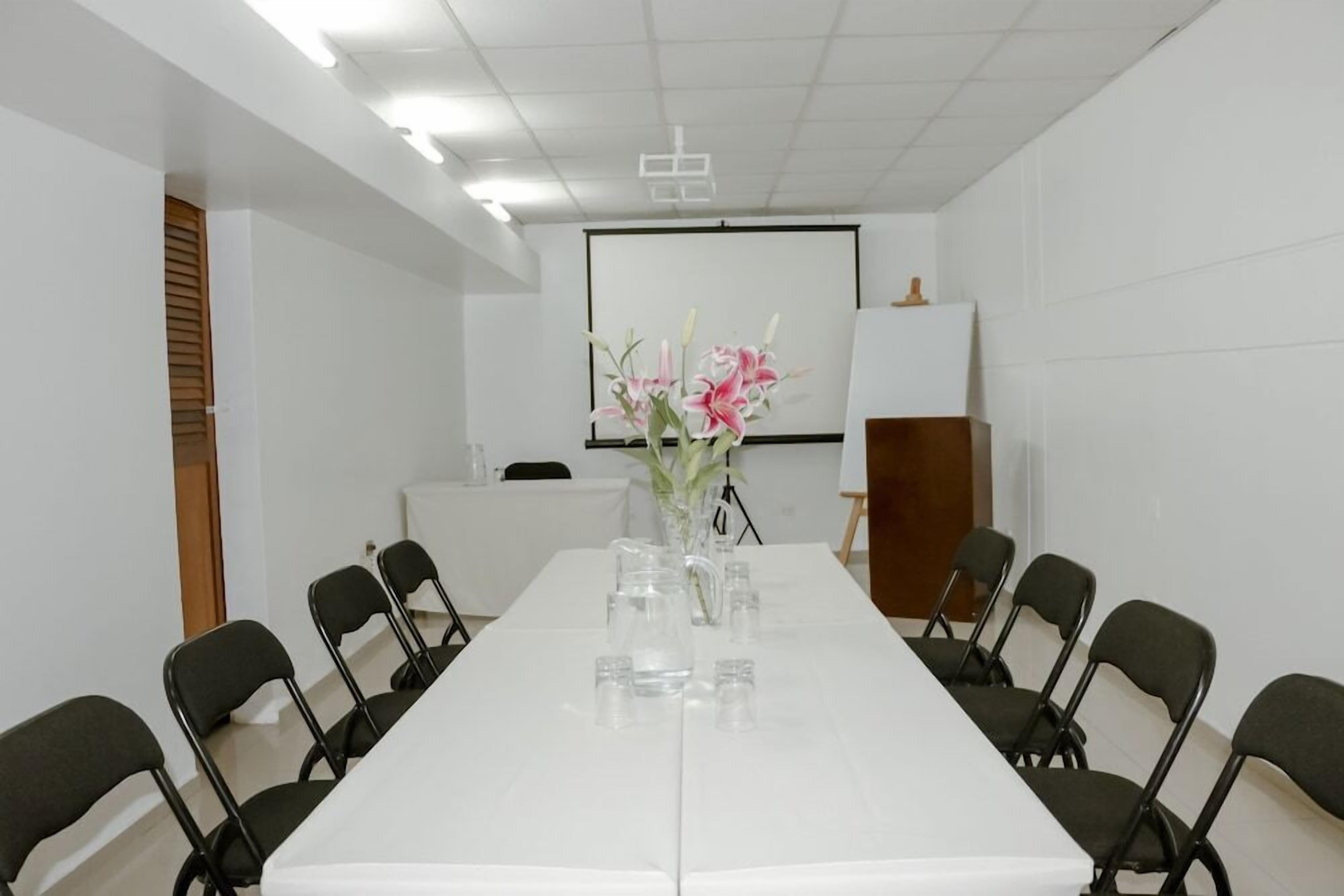 Photo - Epiqus Hotel