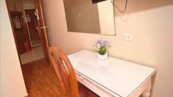 1 bedroom, hypo-allergenic bedding, in-room safe, desk