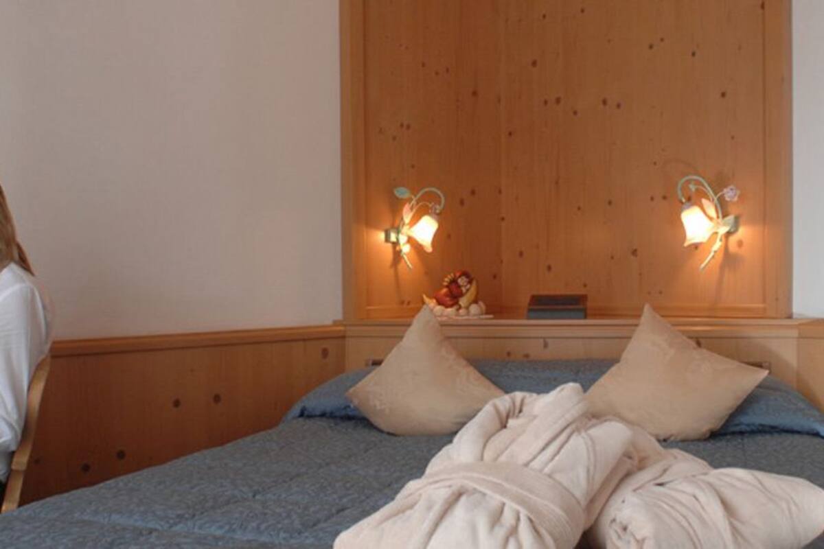 single room | premium bedding, down duvets, in-room safe, individually decorated