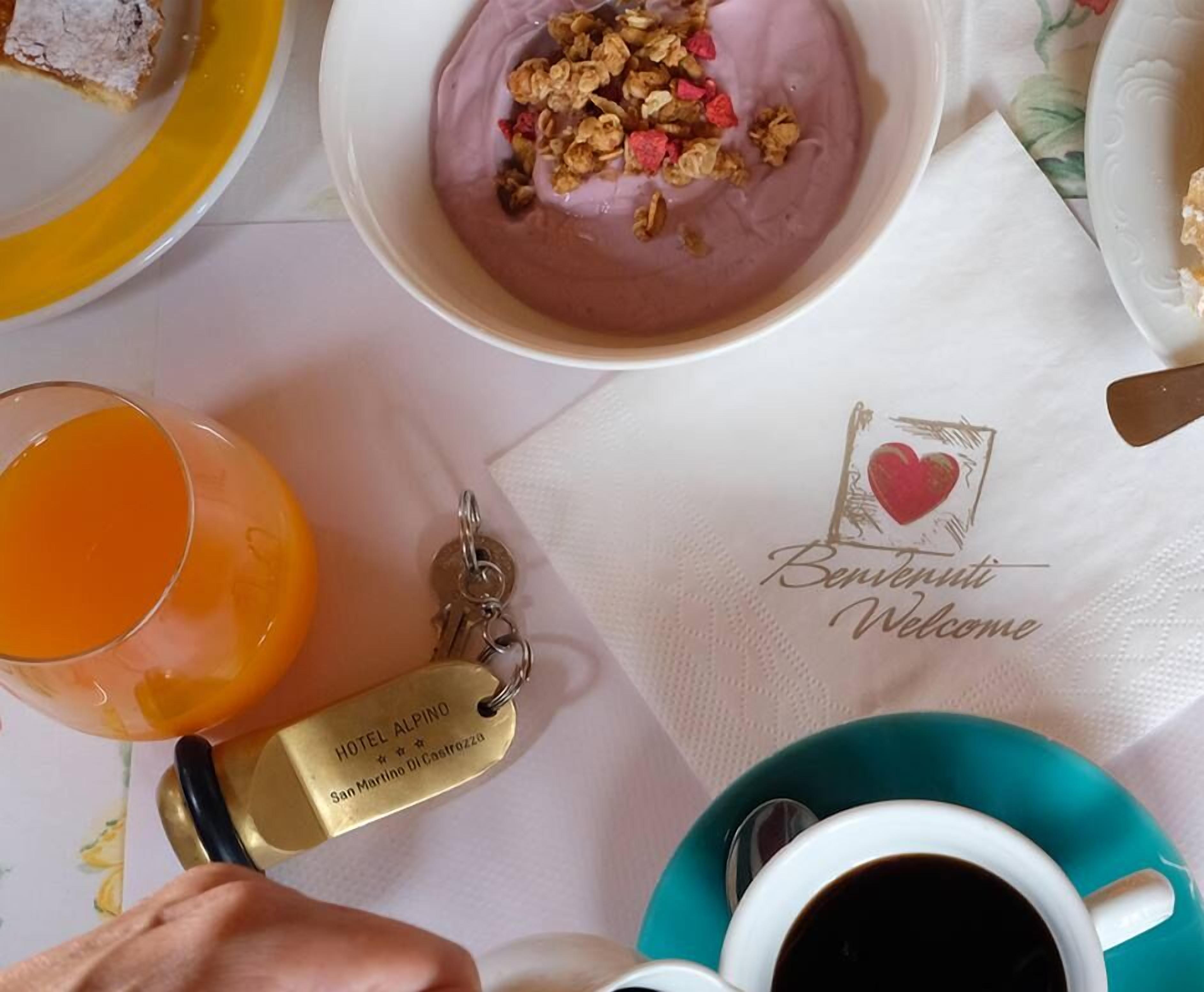 free daily self-service breakfast