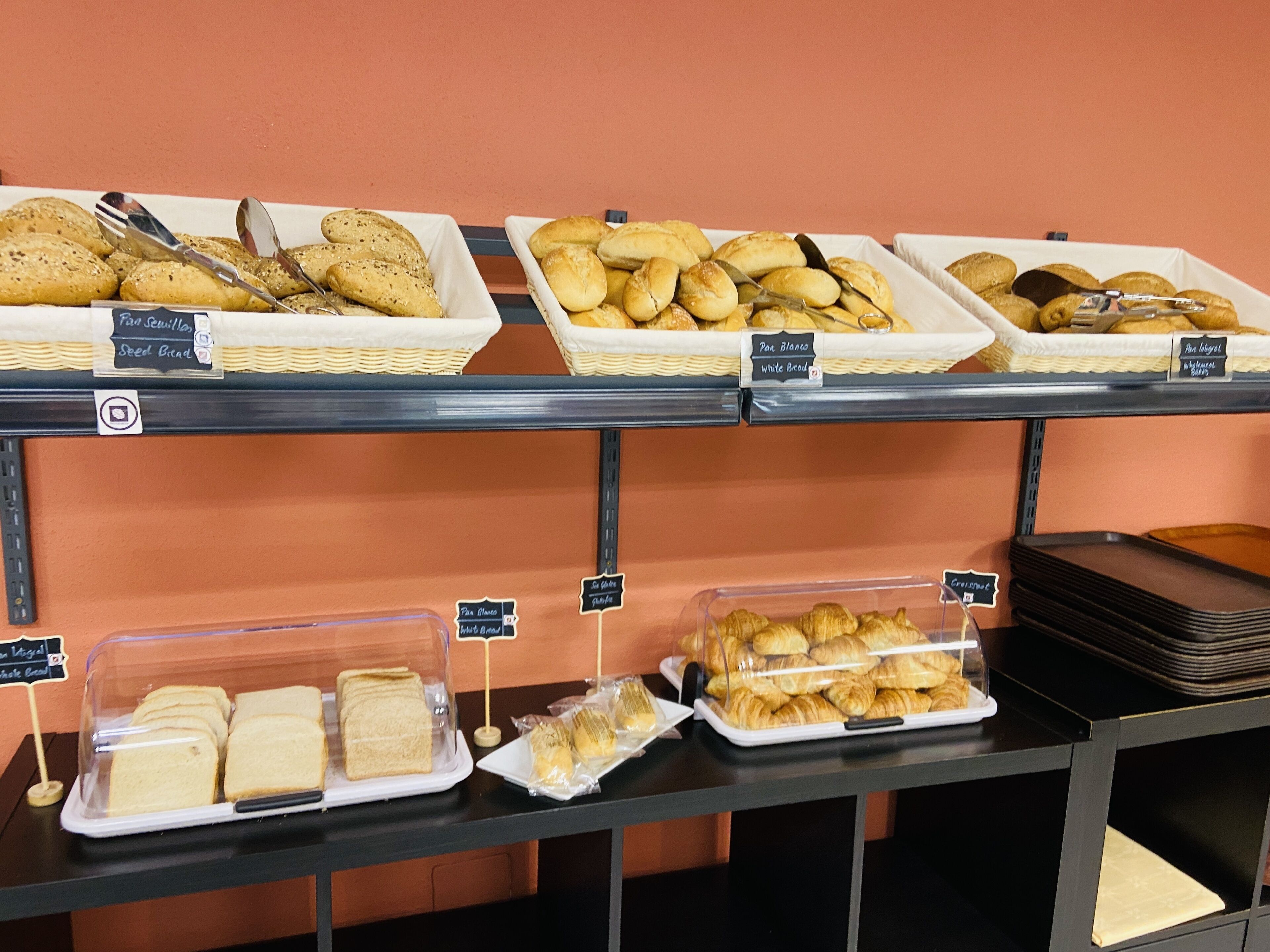 daily continental breakfast (eur 9 per person)