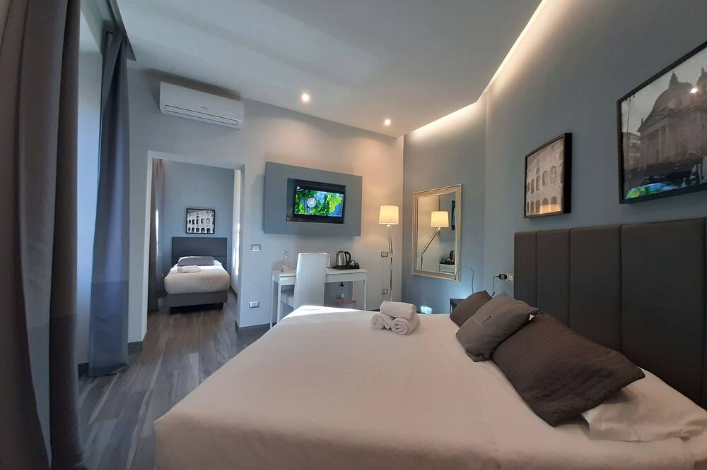 B&B Home 77