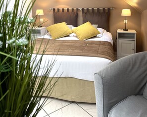 Apartment, 2 Bedrooms | Individually decorated, free cots/infant beds, free WiFi, bed sheets - La Maison Blanche (Sangatte)