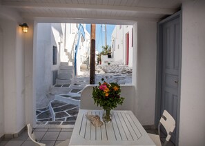 Apartment, 2 Bedrooms | Premium bedding, in-room safe, blackout drapes, free WiFi - Madres Houses (Mykonos)