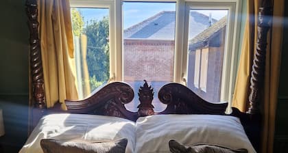 The Emsworth B&B Hotel