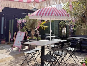 Terrace/patio - The Emsworth Hotel (Emsworth)