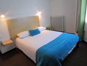 In-room safe, cots/infant beds, free WiFi