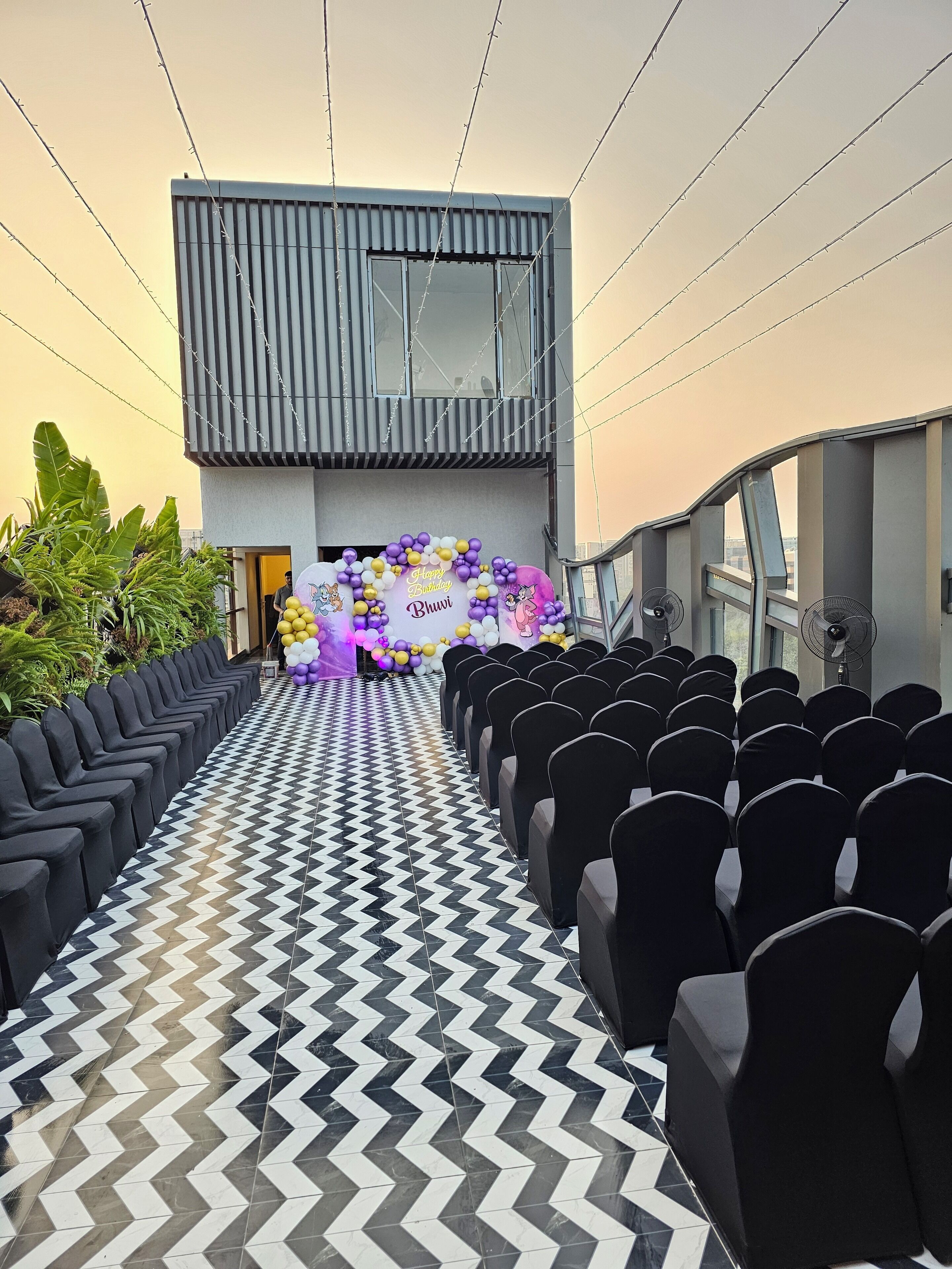 Photo - Dragonfly Hotel - The Art Hotel