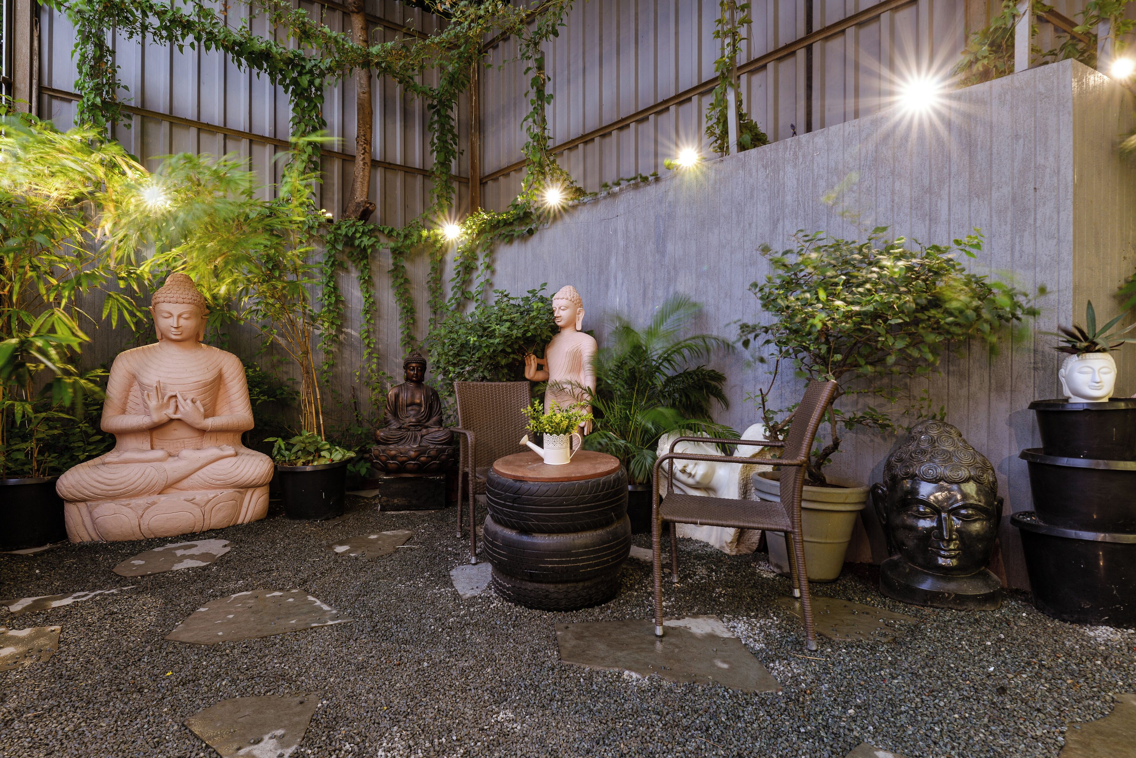 Photo - Dragonfly Hotel - The Art Hotel