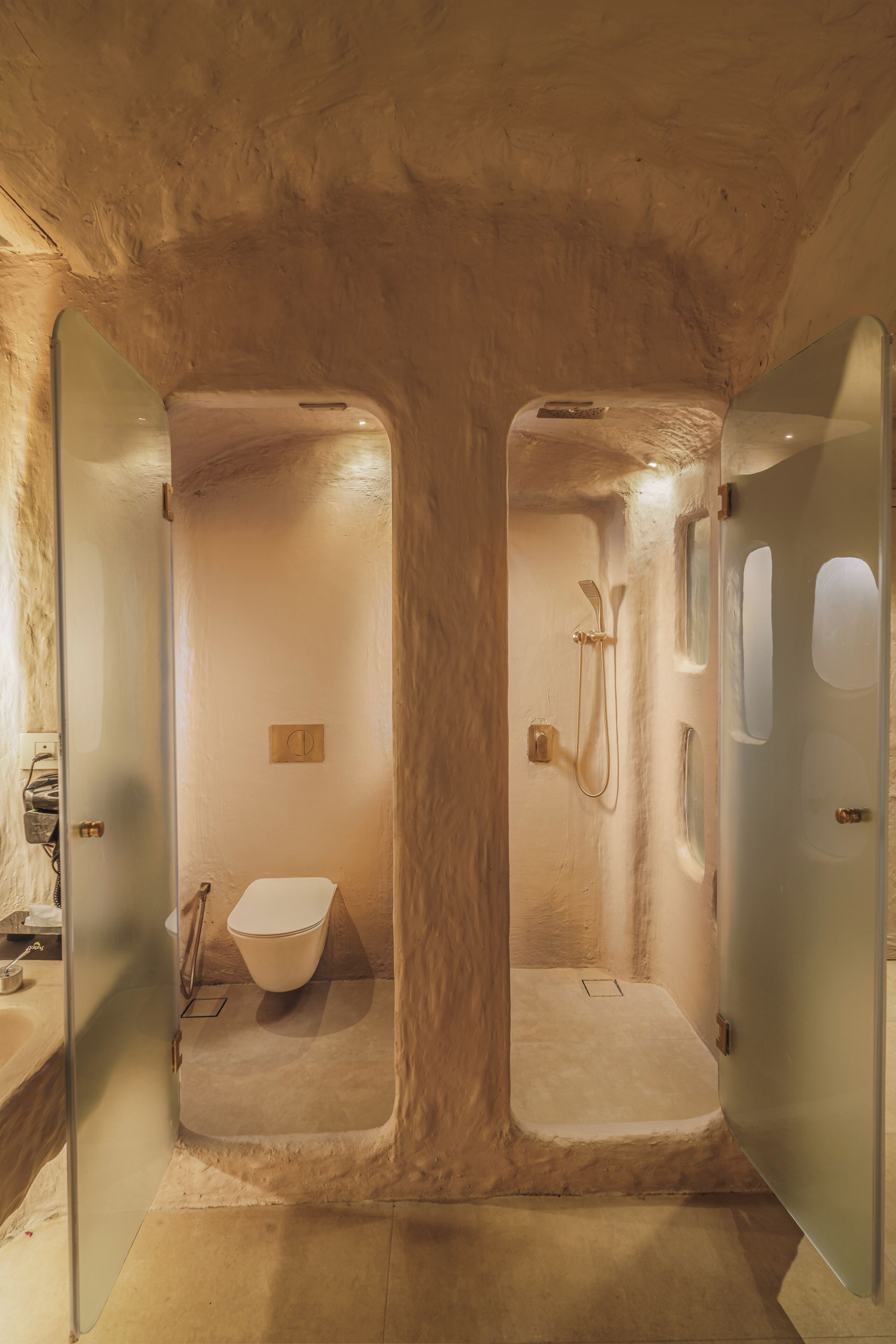 Photo - Dragonfly Hotel - The Art Hotel