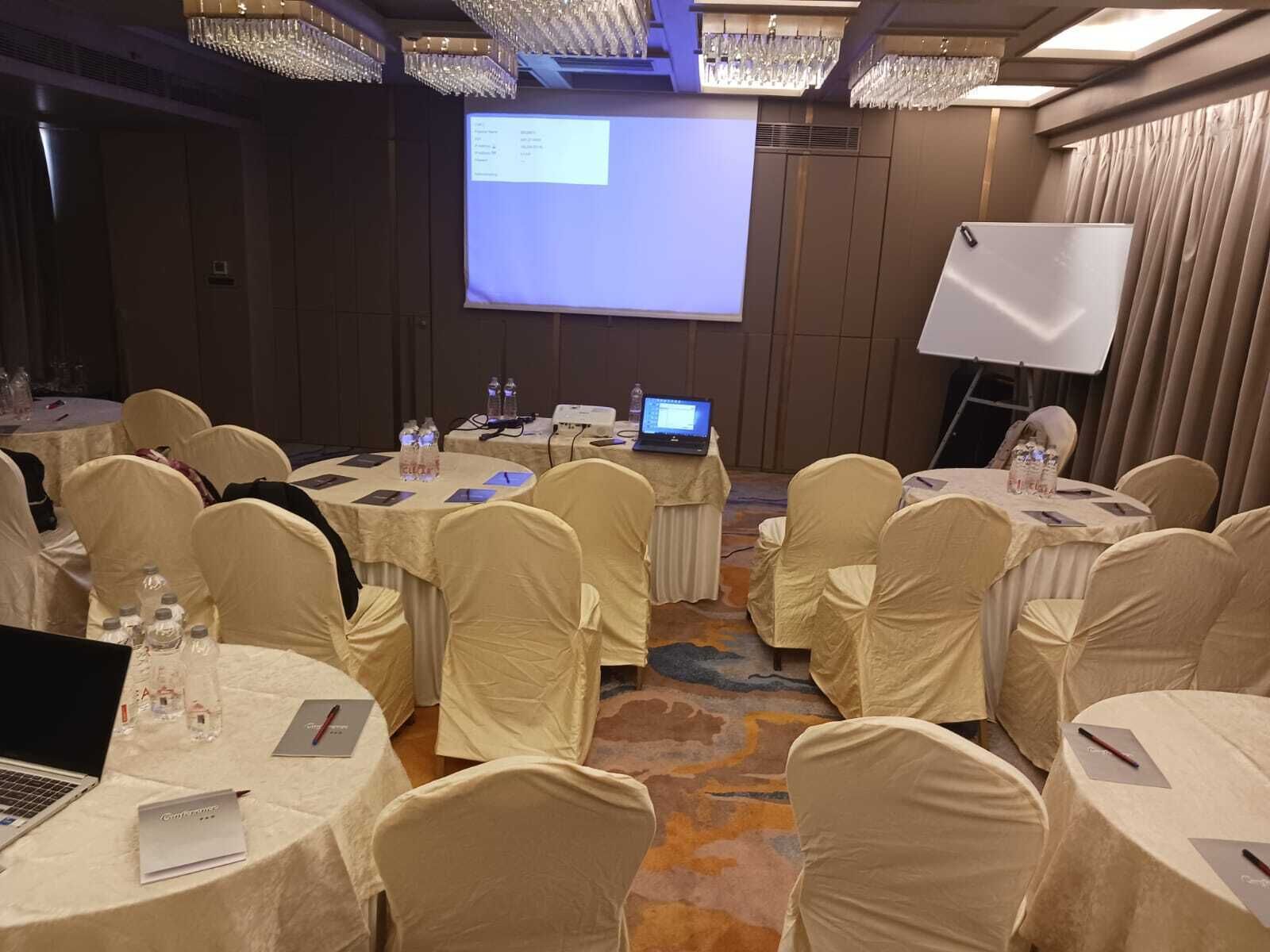 Photo - Dragonfly Hotel - The Art Hotel