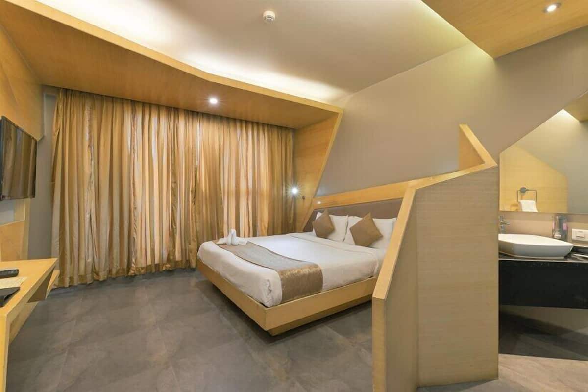 1 bedroom, Egyptian cotton sheets, premium bedding, pillow-top beds
