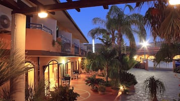 Enceinte de lâhĂ©bergement