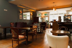 Snack bar - Phoenix Park Hotel (Dublin)