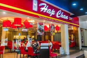 Dining - La Piazza Hotel & Convention Center (Legazpi)