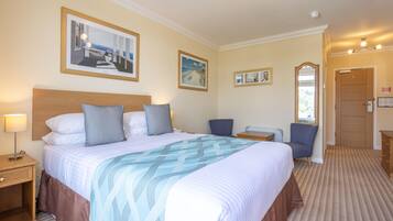 Superior-Doppelzimmer, Balkon, Meerblick | 1 Schlafzimmer, individuell dekoriert, individuell eingerichtet