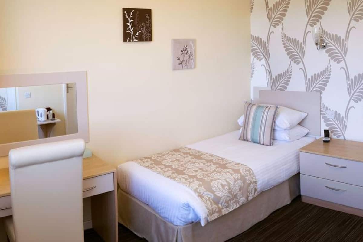 1 dormitorio, decoración individual, mobiliario individual