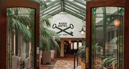Kee's Hotel