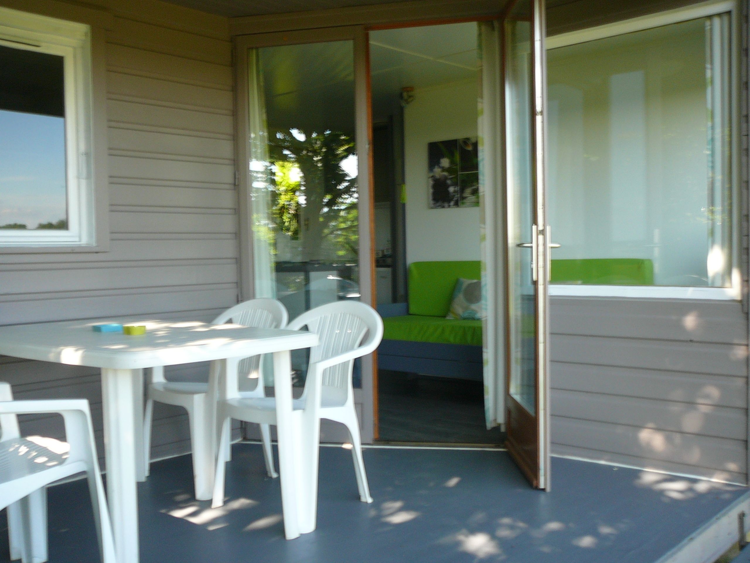 Standard Chalet, 1 Double Bed, Kitchenette, Garden View | Terrace/patio