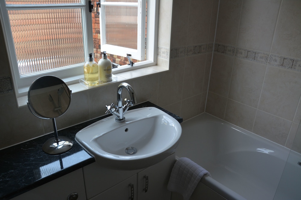 Cathedral Gate Hotel by null