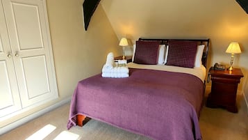 Desk, iron/ironing board, cots/infant beds, free WiFi