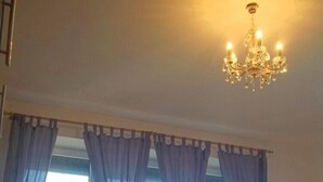 Family Apartment, Mountain View | Desk, rollaway beds, free WiFi, bed sheets - Villa Wellspacher (Semmering)