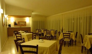 Desayuno buffet incluido todos los días