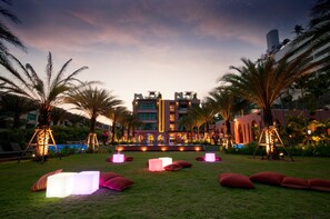 Bar (on property) - Marrakesh Hua Hin Resort & Spa (Hua Hin)