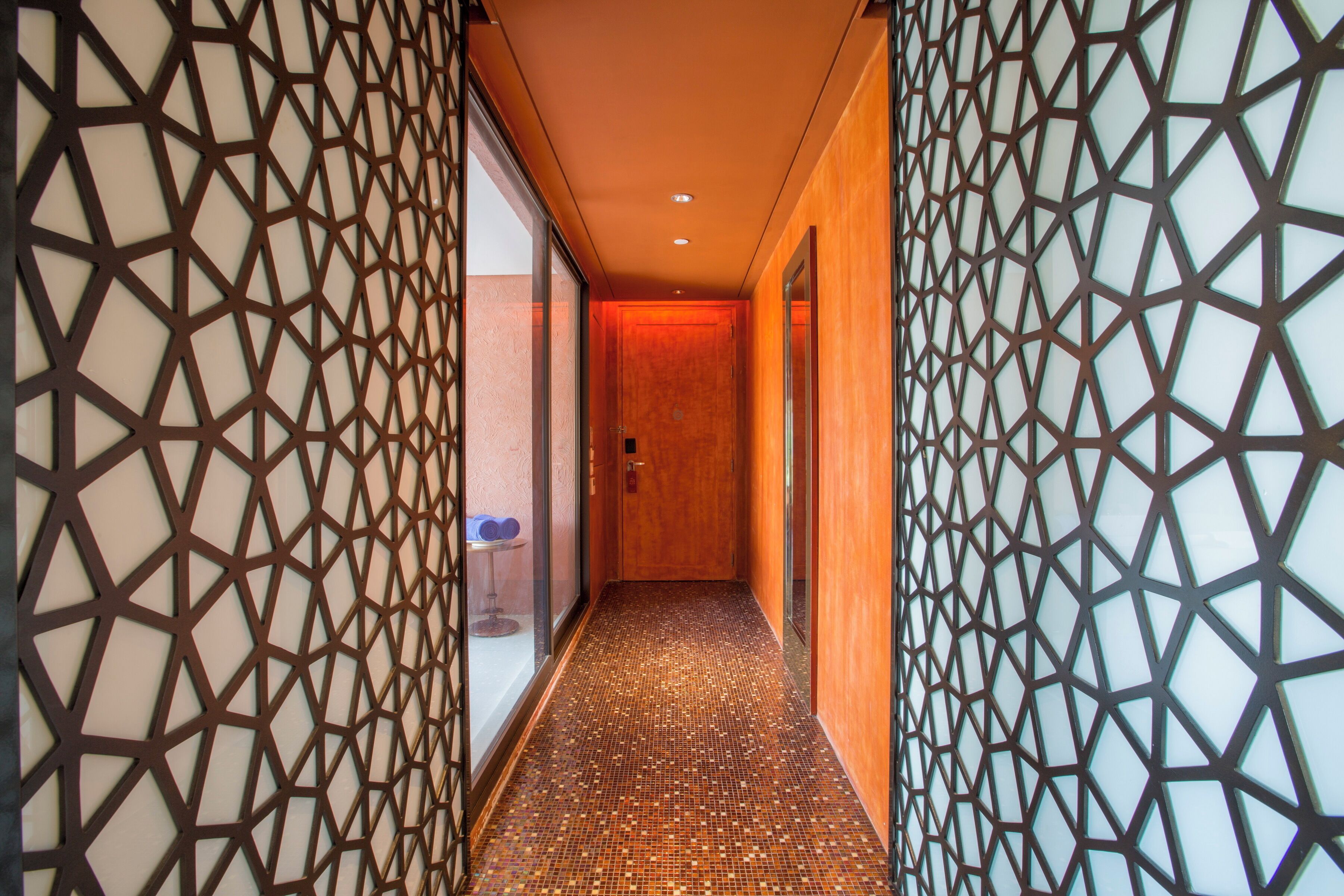 oceanfront suite balcony jacuzzi | minibar, in-room safe, rollaway beds, free wifi