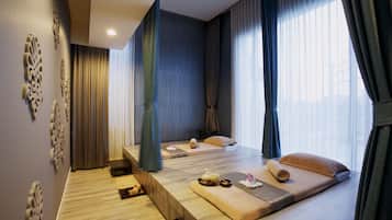Couples treatment rooms, sauna, steam room, body treatments