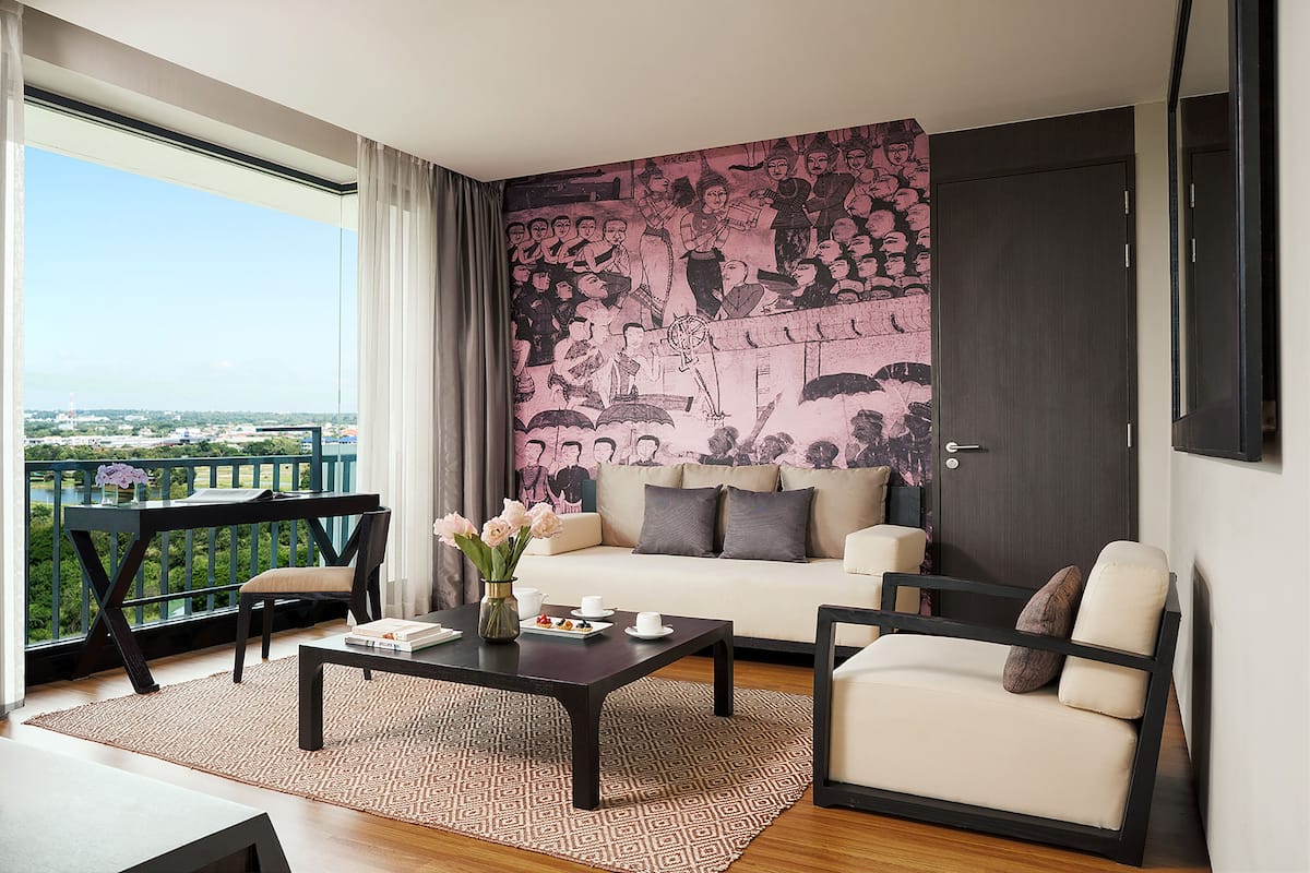 Avani Junior Skyline Suite | Minibar, brankas, meja kerja, dan ruang kerja ramah laptop