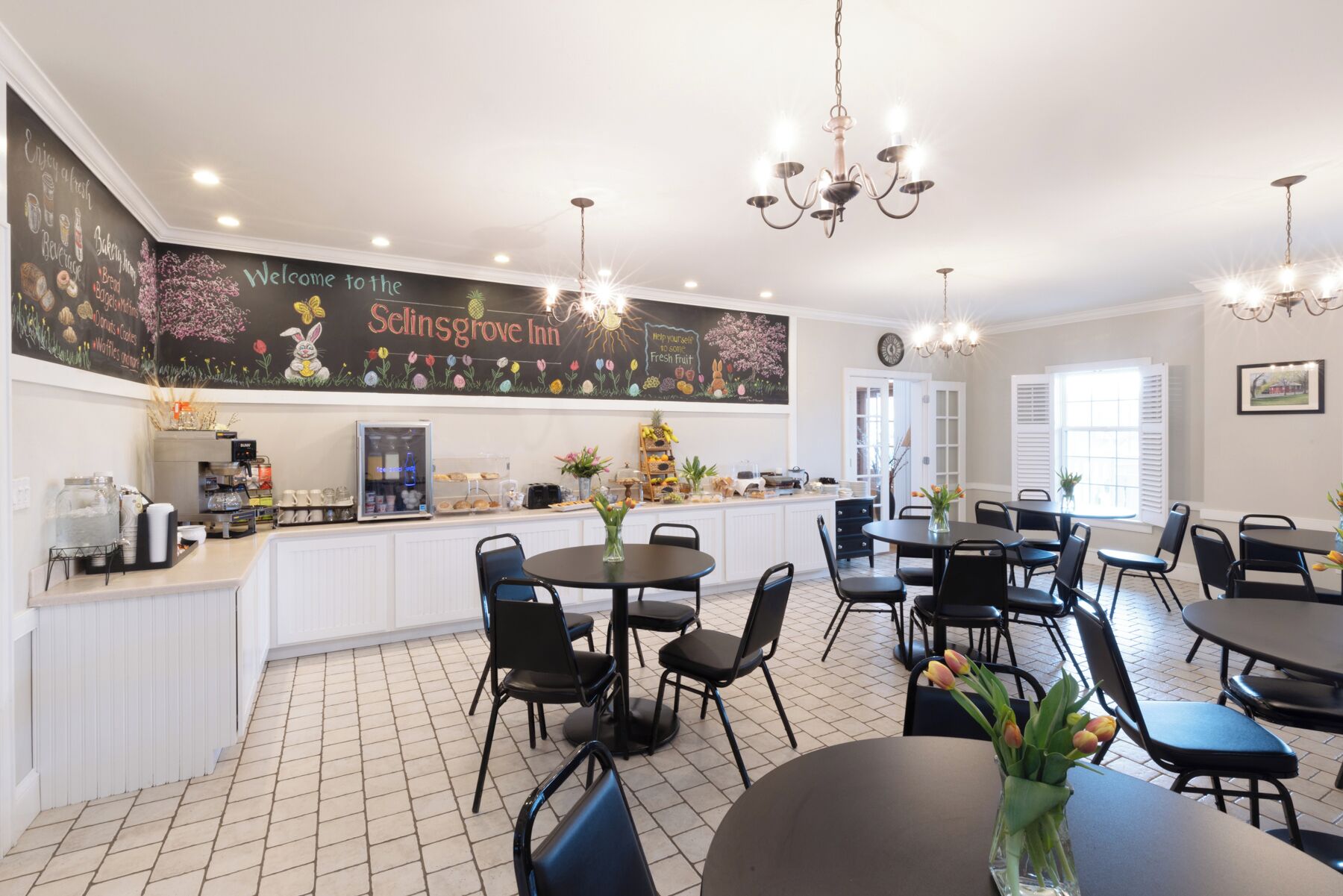 Free daily continental breakfast