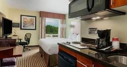 Ramada by Wyndham Carlyle