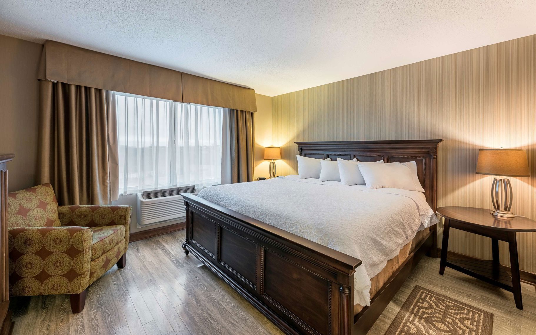 Premium bedding, pillowtop beds, desk, blackout drapes