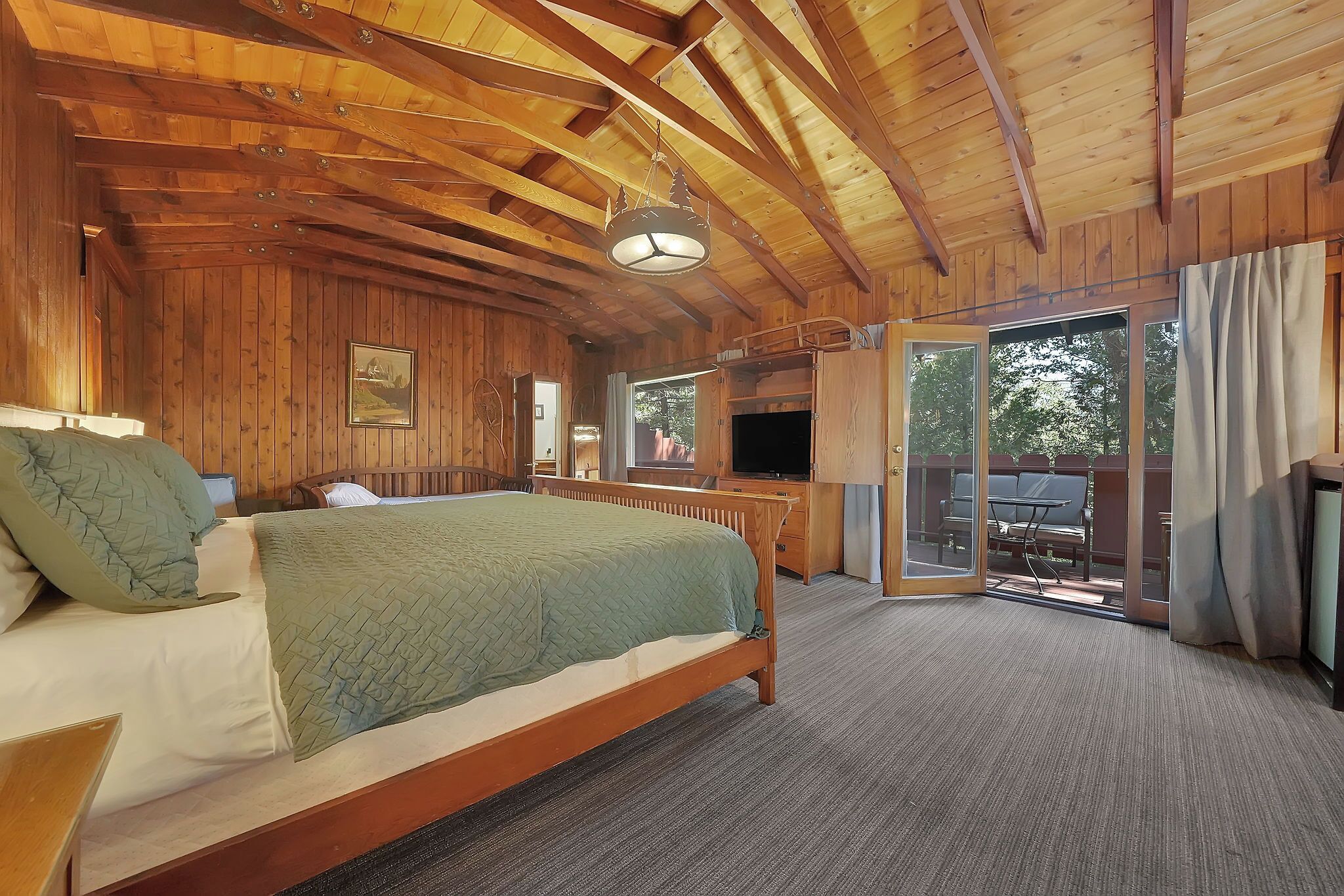 Individually decorated, individually furnished, iron/ironing board